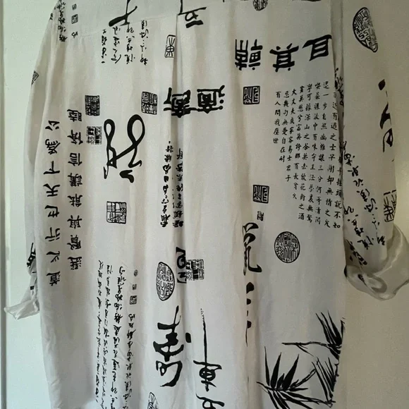 Soft SurroundingsVintage Black and White Asian Inspired Tunic - Picture 2 of 5